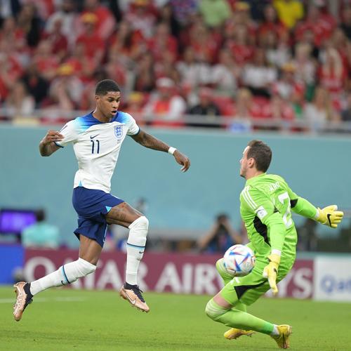 深圳男篮聘请澳大利亚教练凯利任2025-2026赛季主教练，阵容以本土核心为主，阵容实力强劲。（深圳男篮官宣澳洲主帅凯利执掌2025-26赛季，本土核心为轴，阵容战力十足）