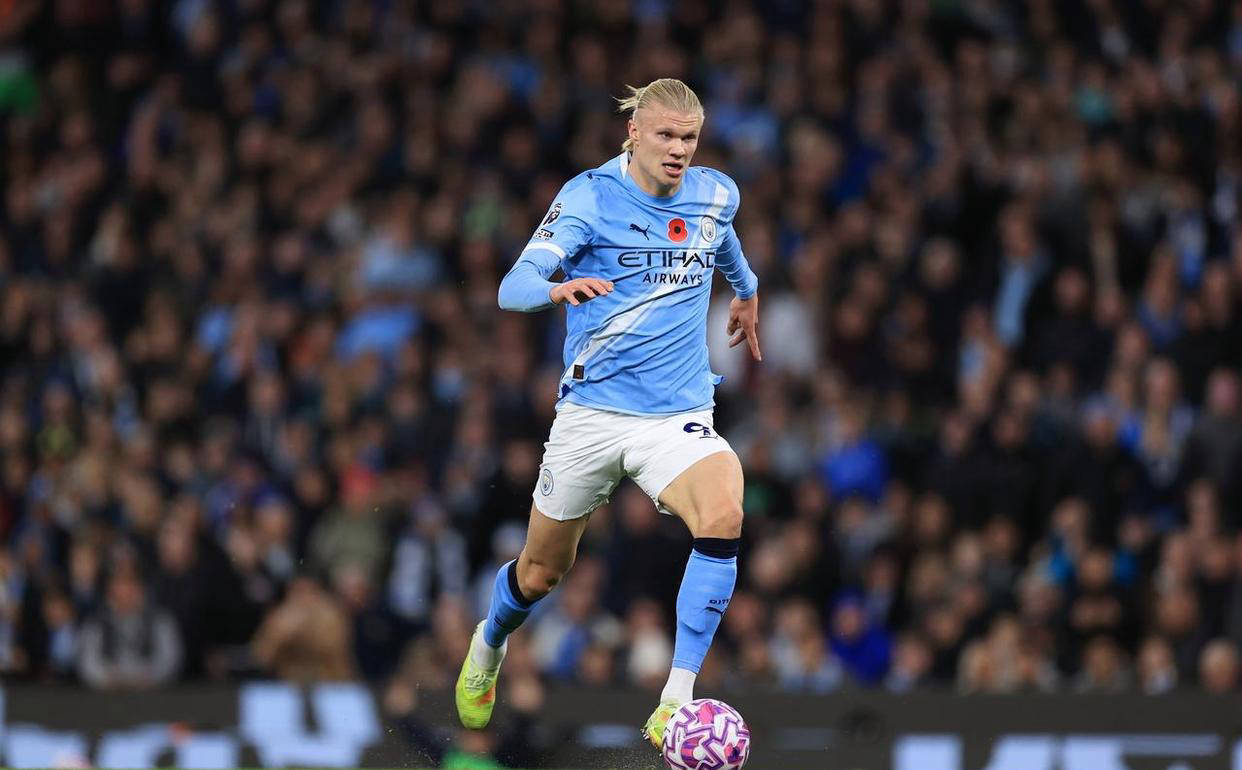 阮奇龙庆祝冲超：美好的一个赛季，一起期待2026新的挑战（阮奇龙喜迎冲超：致敬这个美好赛季，2026再迎新挑战）