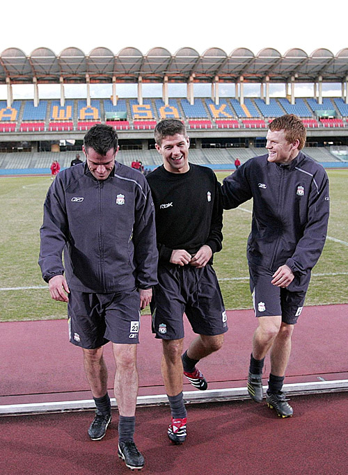 西甲：马竞2-1击败格拉纳达 保持争冠希望（西甲-马竞2-1力克格拉纳达 争冠希望仍在）