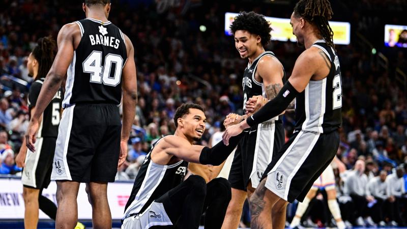 强势反弹！詹姆斯17中12轰下赛季新高29分，外加7板6助（詹姆斯火力全开：17投12中砍赛季新高29分，外加7板6助）