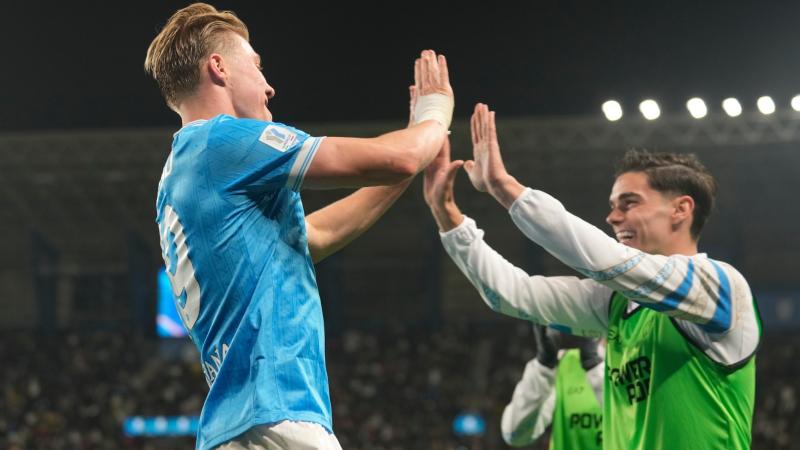 国际足联2025年赛事冠军：切尔西夺世俱杯、巴黎捧洲际杯（2025年FIFA两大杯王者：切尔西问鼎世俱杯，巴黎加冕洲际杯）