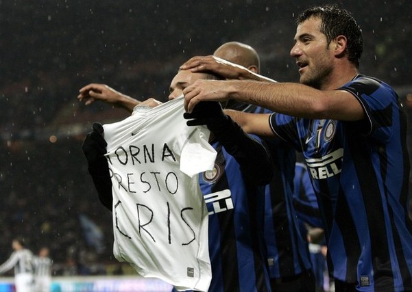 诺丁汉森林传奇约翰·罗伯逊去世，曾助森林两夺欧冠（诺丁汉森林名宿约翰·罗伯逊逝世，曾助队两夺欧冠冠军）