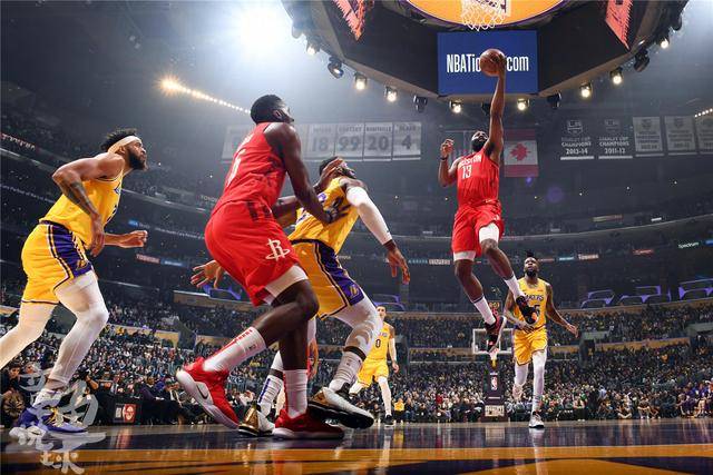 足协公布新赛季赛历：中超3月6日开赛，世界杯期间正常进行（足协发布新赛季赛程：中超3月6日开幕，世界杯期间不停赛）