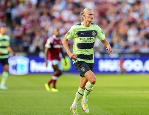 2025非洲足球先生最终入围名单：阿什拉夫、萨拉赫、奥斯梅恩（阿什拉夫、萨拉赫、奥斯梅恩入选2025非洲足球先生最终候选名单）